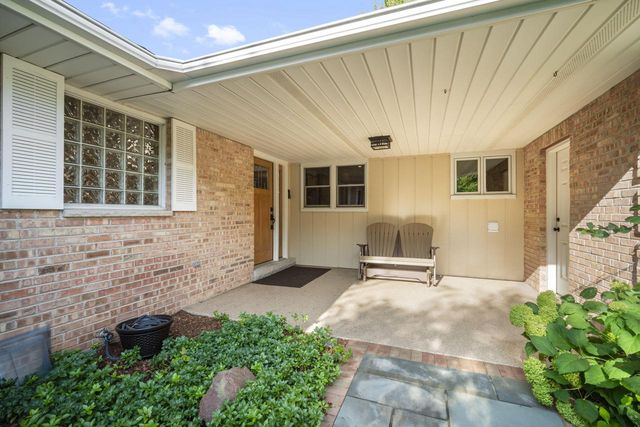 W74N755 Spruce AVENUE, Cedarburg, WI 53012