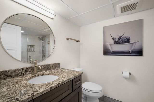 W74N755 Spruce AVENUE, Cedarburg, WI 53012
