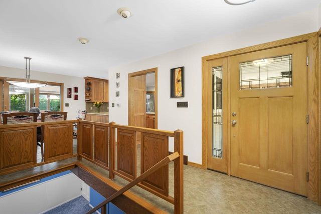 W74N755 Spruce AVENUE, Cedarburg, WI 53012