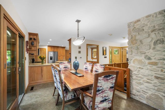W74N755 Spruce AVENUE, Cedarburg, WI 53012