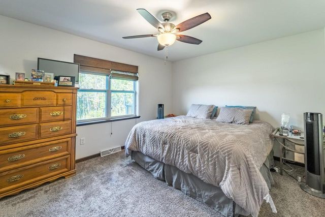 792 PINEDALE LANE, Kronenwetter, WI 54455