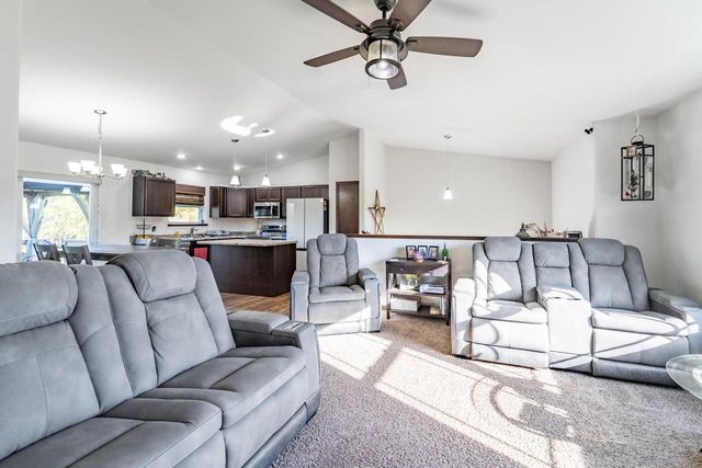 792 PINEDALE LANE, Kronenwetter, WI 54455