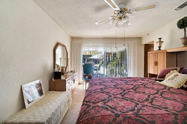 11801 N Mckelvy Ave, Clovis, CA 93619