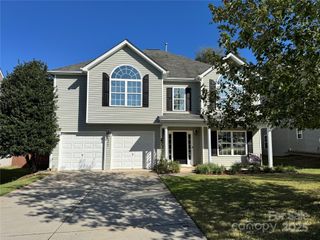 2019 Covered Bridge Court 107, Rock Hill, SC 29732