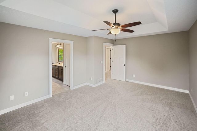316 Prairie Way S, Bayport, MN 55003