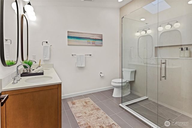 4360 Somerset Boulevard SE, Bellevue, WA 98006