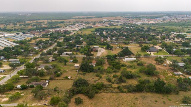 1510 W sandy, Pleasanton, TX 78064
