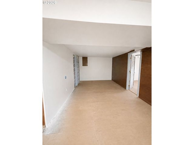 7611 Se HENDERSON St, Portland, OR 97206