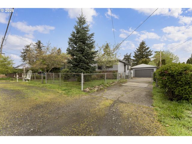 7611 Se HENDERSON St, Portland, OR 97206