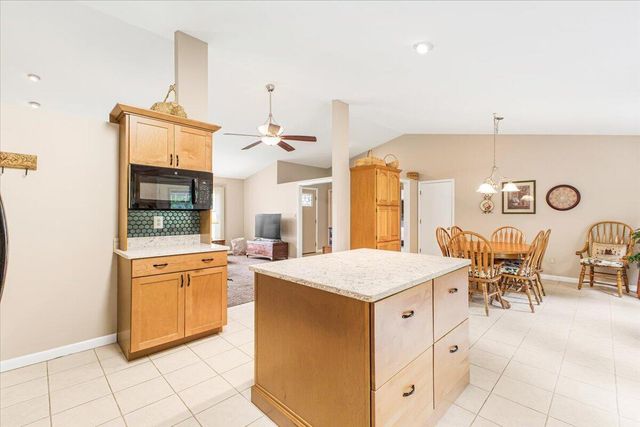 5145 Jonathan LN, Roanoke, VA 24019
