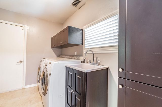 303 WILDWOOD WAY A, Clearwater, FL 33756