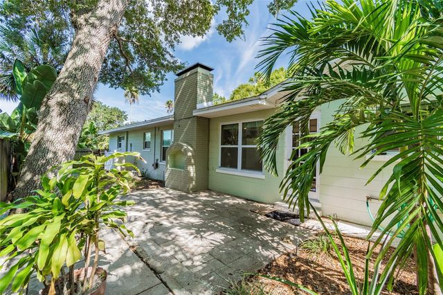 303 WILDWOOD WAY A, Clearwater, FL 33756