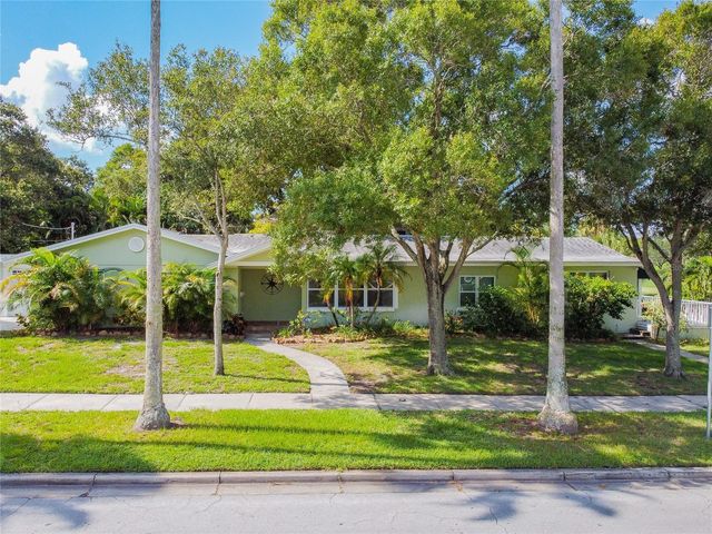 303 WILDWOOD WAY A, Clearwater, FL 33756
