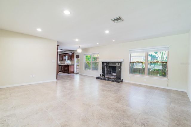 303 WILDWOOD WAY A, Clearwater, FL 33756
