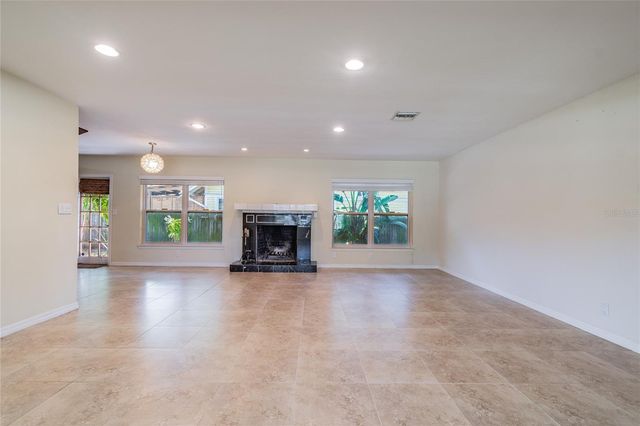 303 WILDWOOD WAY A, Clearwater, FL 33756