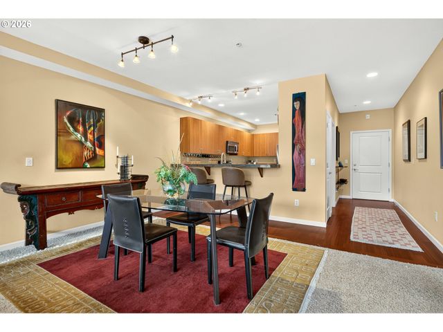 8712 N DECATUR St 303, Portland, OR 97203