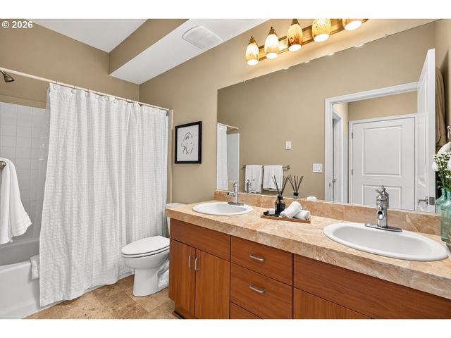 8712 N DECATUR St 303, Portland, OR 97203