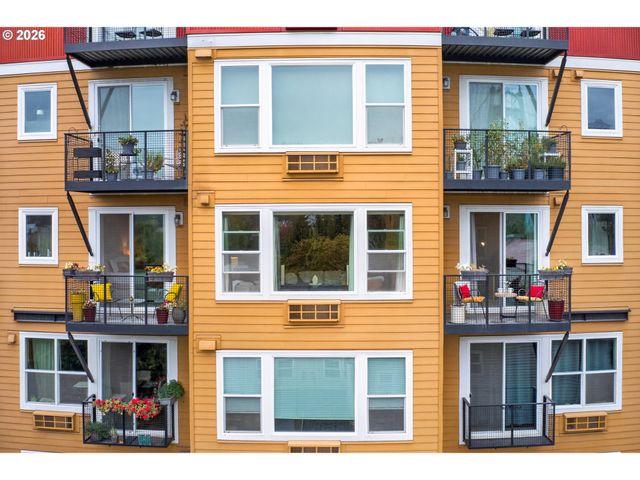 8712 N DECATUR St 303, Portland, OR 97203
