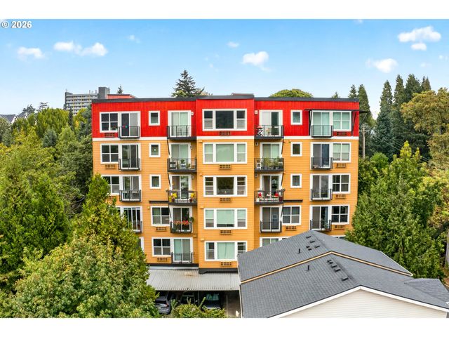 8712 N DECATUR St 303, Portland, OR 97203