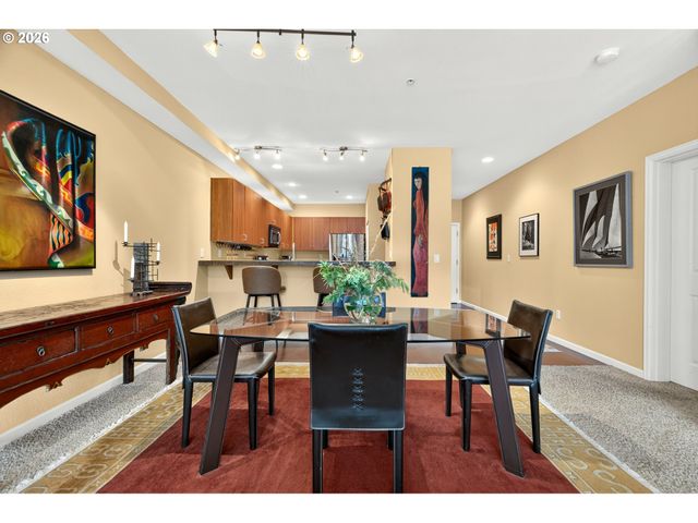 8712 N DECATUR St 303, Portland, OR 97203