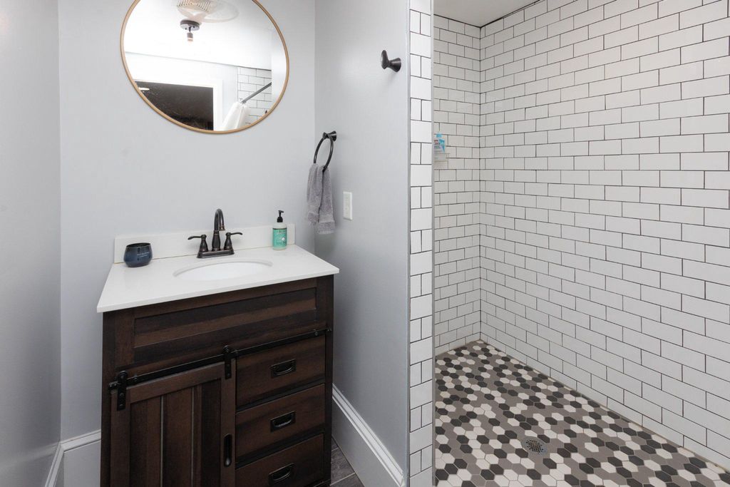 Image 13 of property listing at 3522 ELM AVE, Baltimore, MD 21211