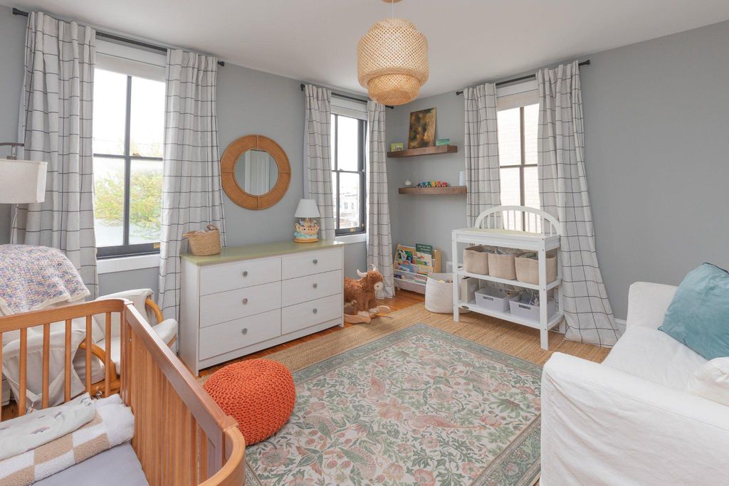 Image 10 of property listing at 3522 ELM AVE, Baltimore, MD 21211