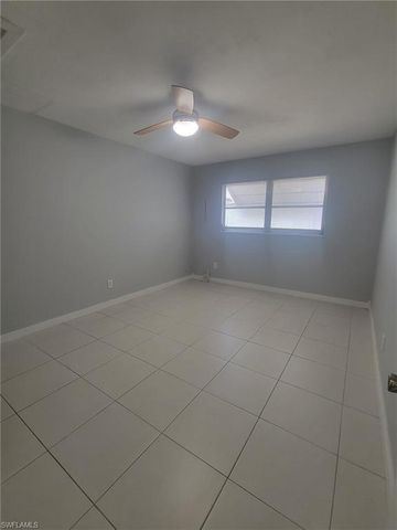 47 Tangelo CT, Lehigh Acres, FL 33936