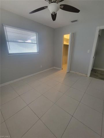 47 Tangelo CT, Lehigh Acres, FL 33936