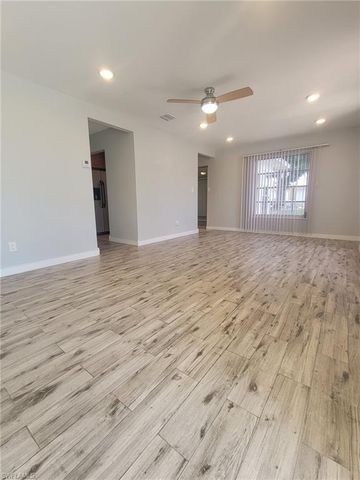 47 Tangelo CT, Lehigh Acres, FL 33936