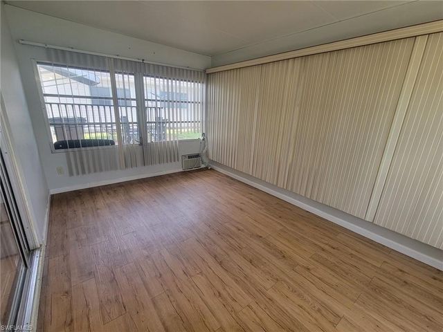 47 Tangelo CT, Lehigh Acres, FL 33936