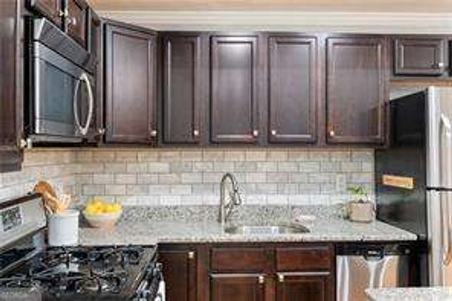 880 Glendale Terrace 9, Atlanta, GA 30308