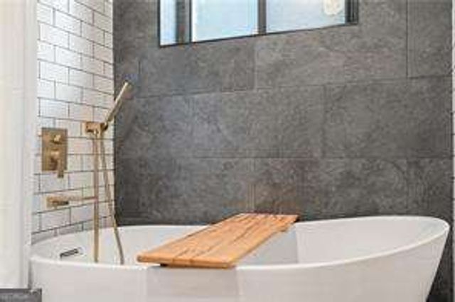 880 Glendale Terrace 9, Atlanta, GA 30308