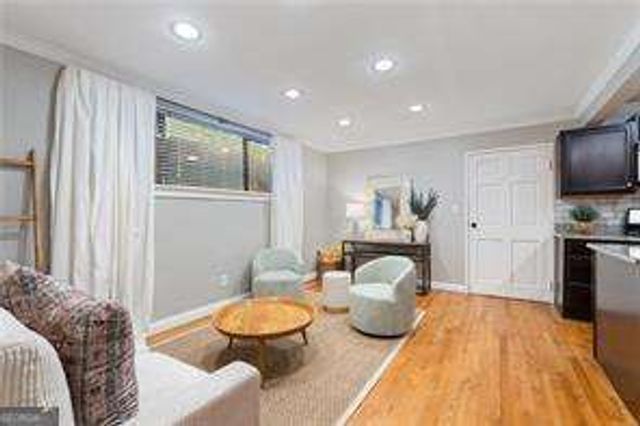 880 Glendale Terrace 9, Atlanta, GA 30308