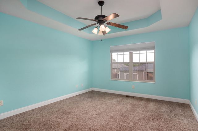 1140 S Erika Avenue, Springfield, MO 65802