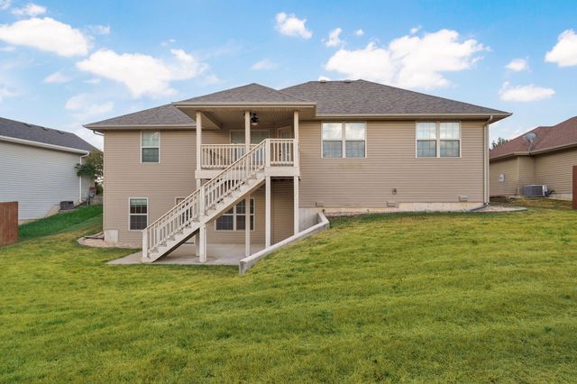 1140 S Erika Avenue, Springfield, MO 65802