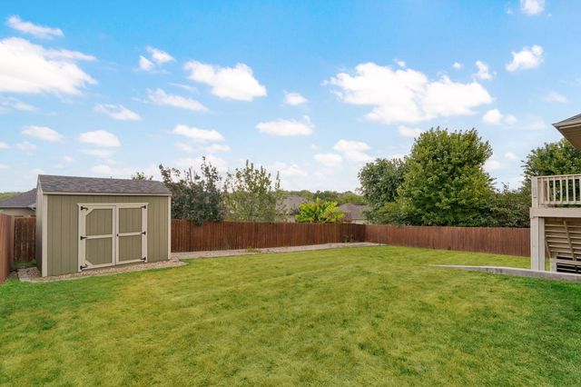 1140 S Erika Avenue, Springfield, MO 65802