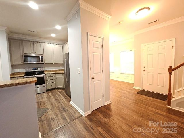 2219 Crosscut Drive, Charlotte, NC 28214