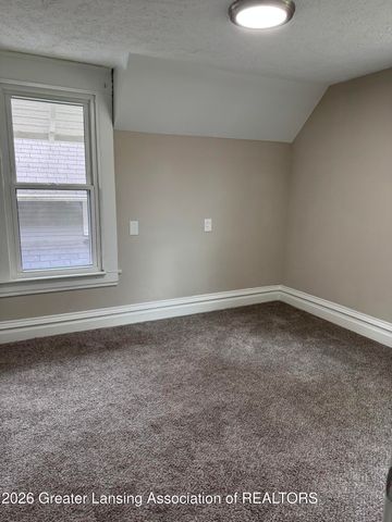917 W Shiawassee Street, Lansing, MI 48915