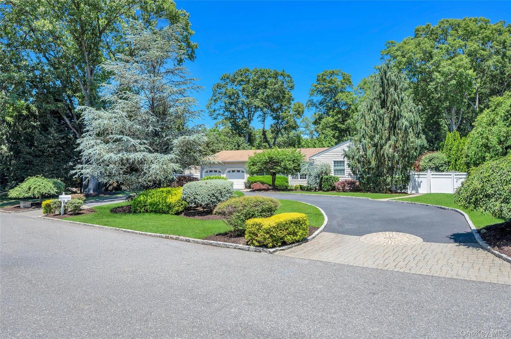109 Shirley Court, Smithtown, NY 11787