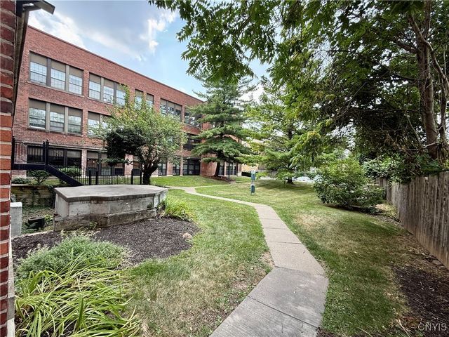 917 Madison Street 107, Syracuse, NY 13210