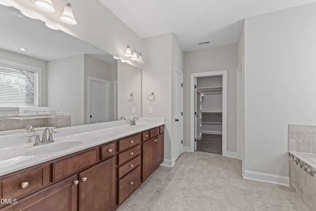 3828 Hickory Manor Drive, Apex, NC 27539