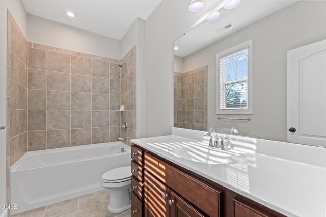 3828 Hickory Manor Drive, Apex, NC 27539