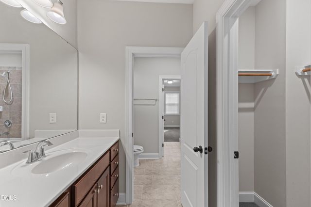 3828 Hickory Manor Drive, Apex, NC 27539