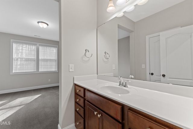 3828 Hickory Manor Drive, Apex, NC 27539