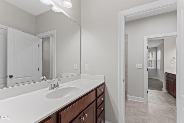 3828 Hickory Manor Drive, Apex, NC 27539