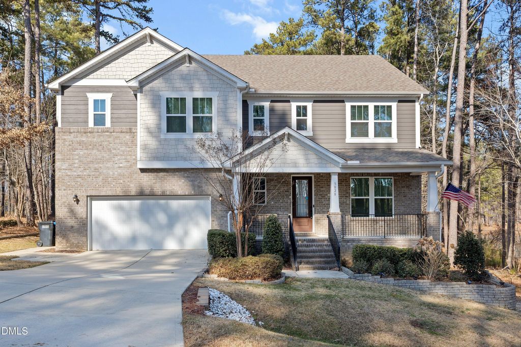 3828 Hickory Manor Drive, Apex, NC 27539