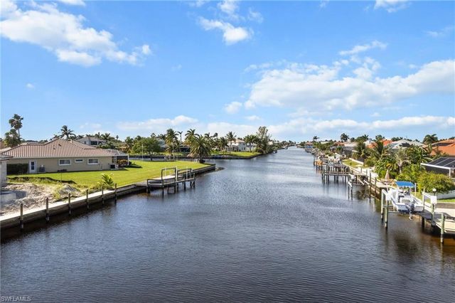 2546 SW 38th TER, Cape Coral, FL 33914