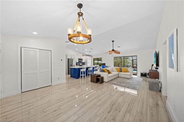 2546 SW 38th TER, Cape Coral, FL 33914