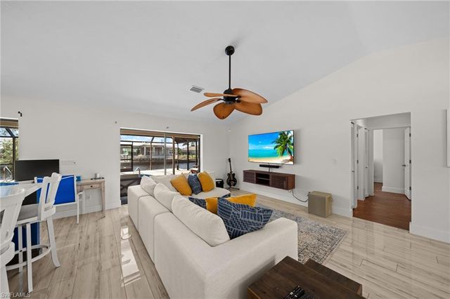 2546 SW 38th TER, Cape Coral, FL 33914