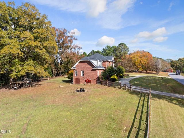 72 Clover Ridge, Angier, NC 27501